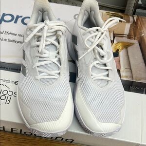 Brand new woman’s adidas court jam all white